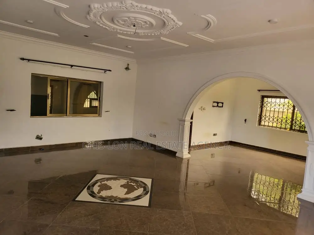 3bdrm House in Lamptey Yellow, Ngleshie Amanfro for rent