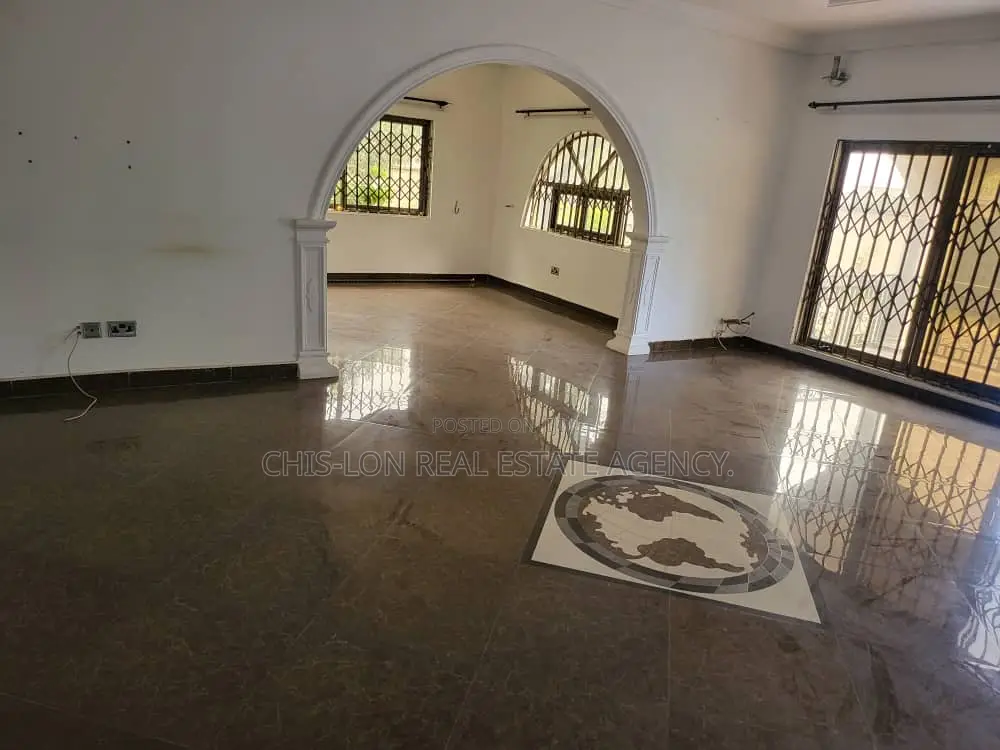 3bdrm House in Lamptey Yellow, Ngleshie Amanfro for rent
