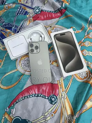 Apple iPhone 15 Pro Max 256 GB Silver