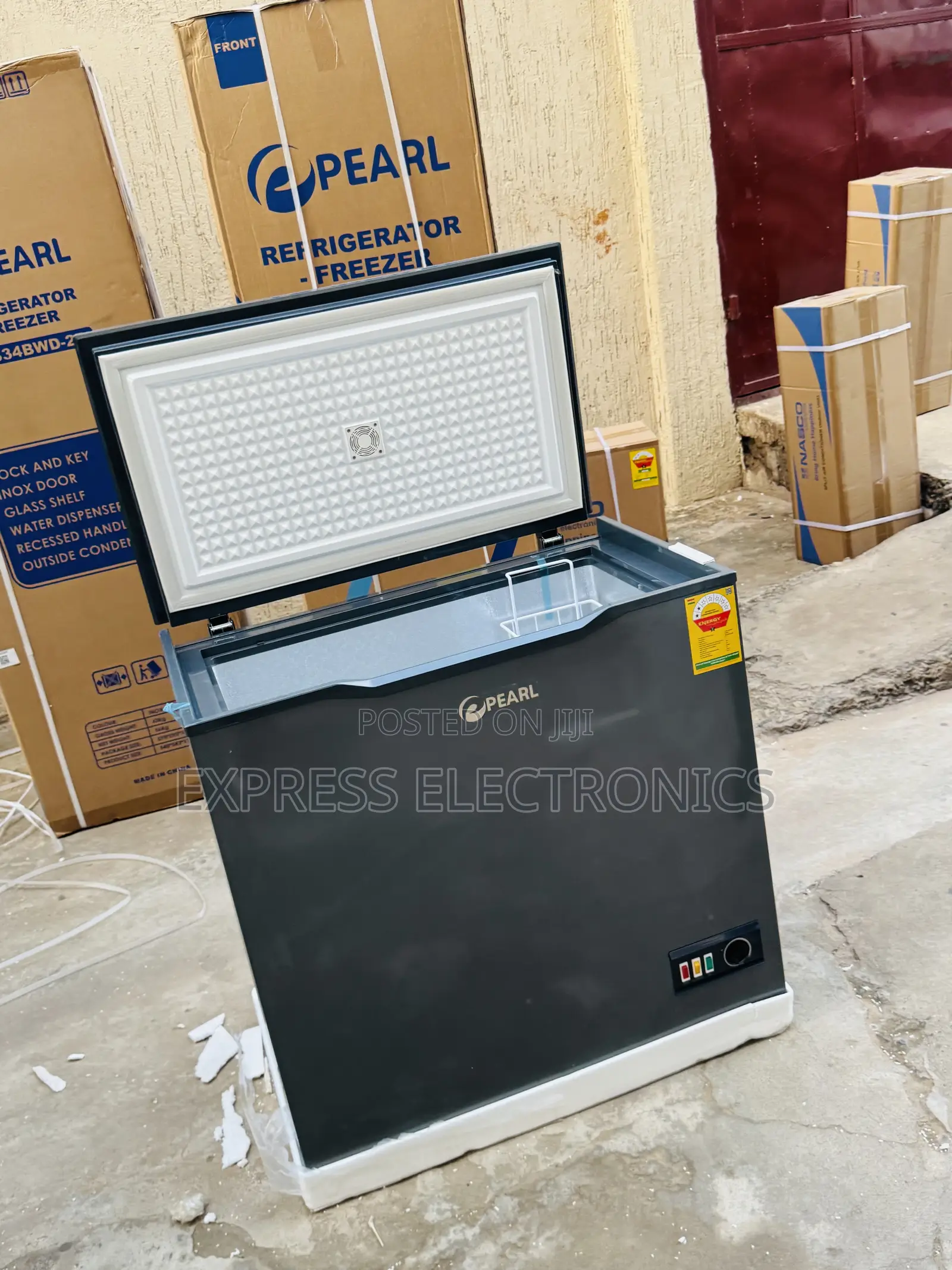 Hot Deals on PCF-2305-25y —188ltrs Chest Freezer Pearl Single Door