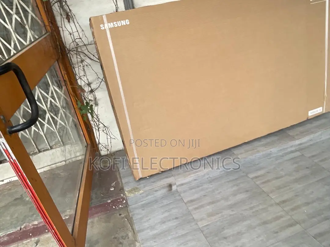 Samsung Megascreen 85” Screen Fit for a King