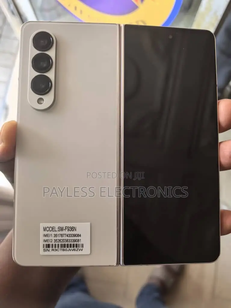 Samsung Galaxy Z Fold4 256 GB Gold