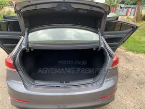 Hyundai Elantra Limited 2018 Gray