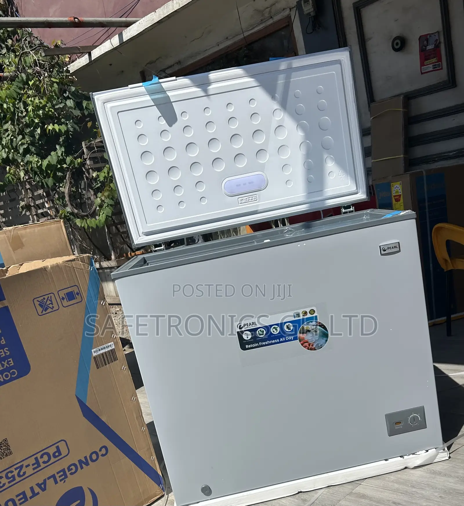 Classic Durable 150liters Pearl Grey (Pcf-2530-25y) Freezer