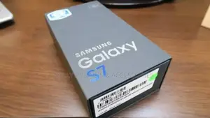 New Samsung Galaxy S7 64 GB Black