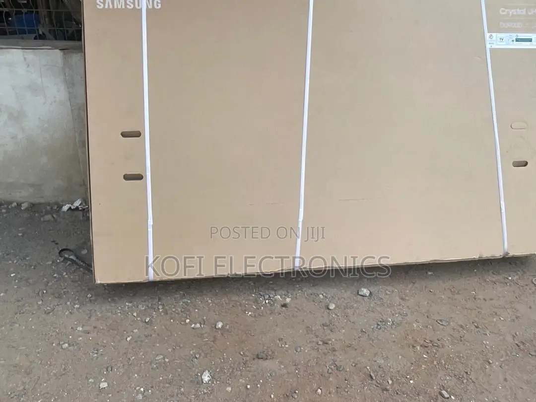 Samsung 98” Royaltheatre Ultraview Classic Titan Series