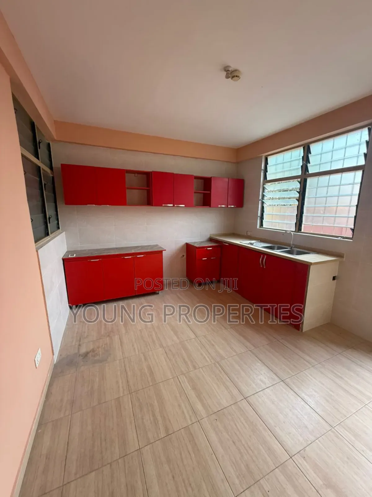 2bdrm Apartment in Ablekuma Fan Milk for rent
