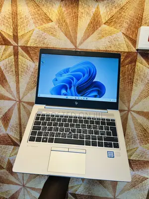 Laptop HP EliteBook 830 G5 8GB Intel Core I5 SSD 256GB
