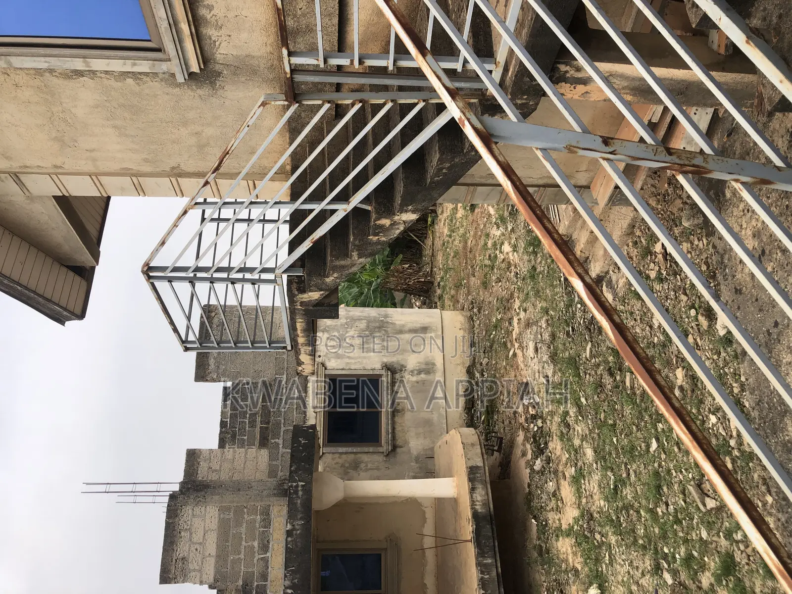 18bdrm Block of Flats in Mark Estate At, Kumasi Metropolitan for sale