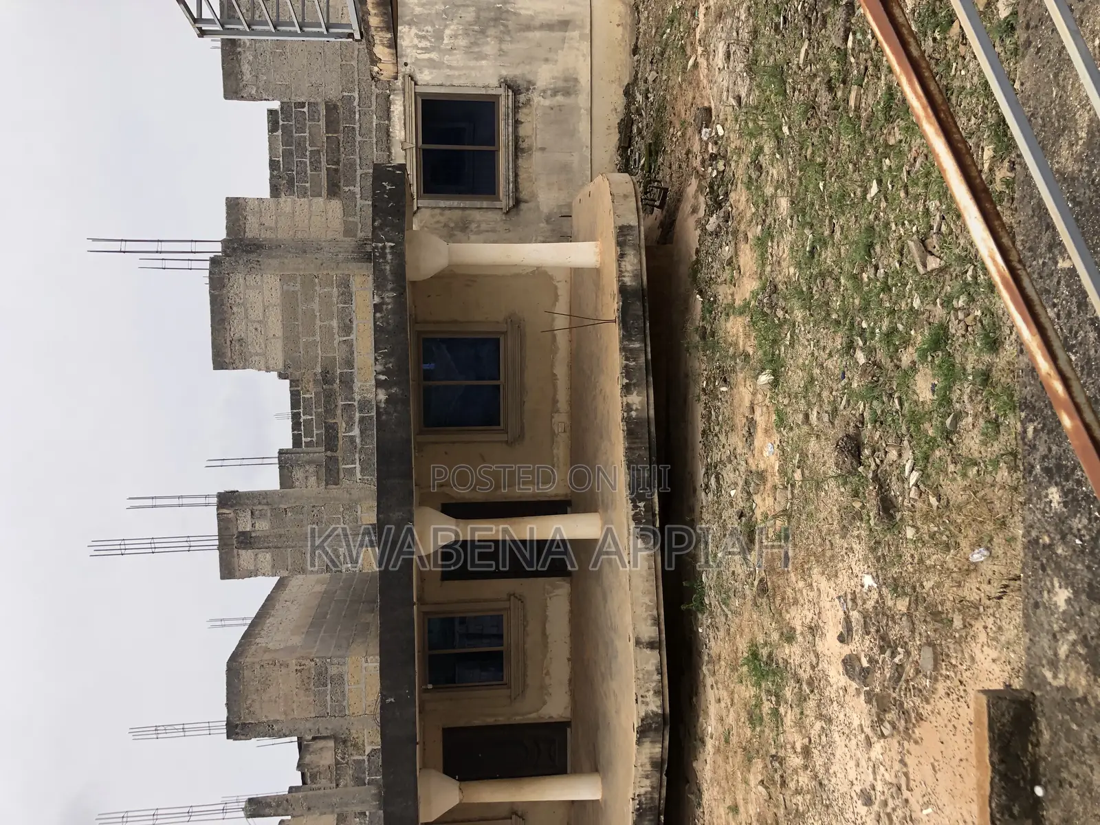 18bdrm Block of Flats in Mark Estate At, Kumasi Metropolitan for sale