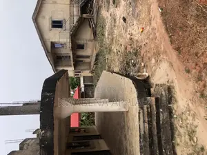18bdrm Block of Flats in Mark Estate At, Kumasi Metropolitan for sale