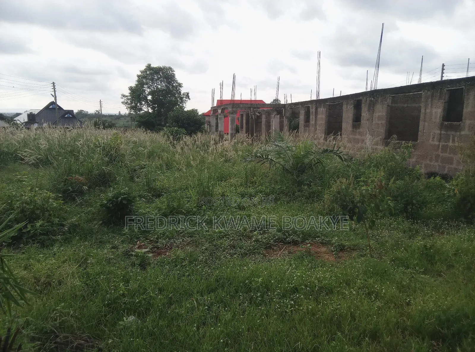12bdrm House in Brother K Estate, Kumasi Metropolitan for sale