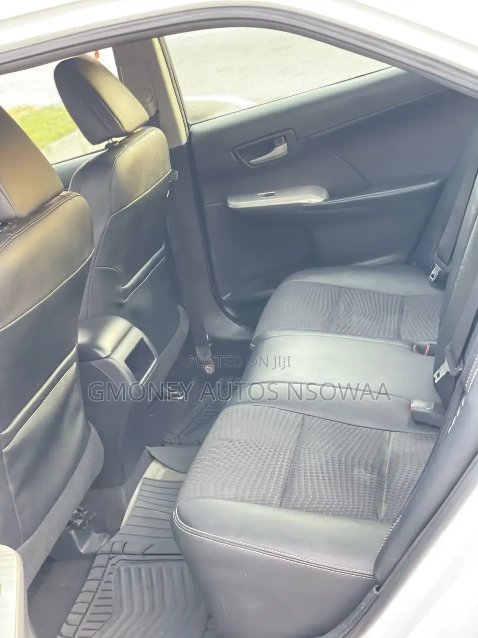 Toyota Camry SE Sport 4dr Sedan w/Prod. End 11/13 (2.5L 4cyl 6A) 2014