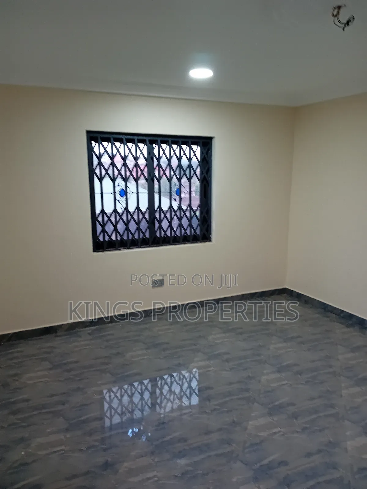 3bdrm Apartment in Kings Properties, West Hills Mall Area for rent
