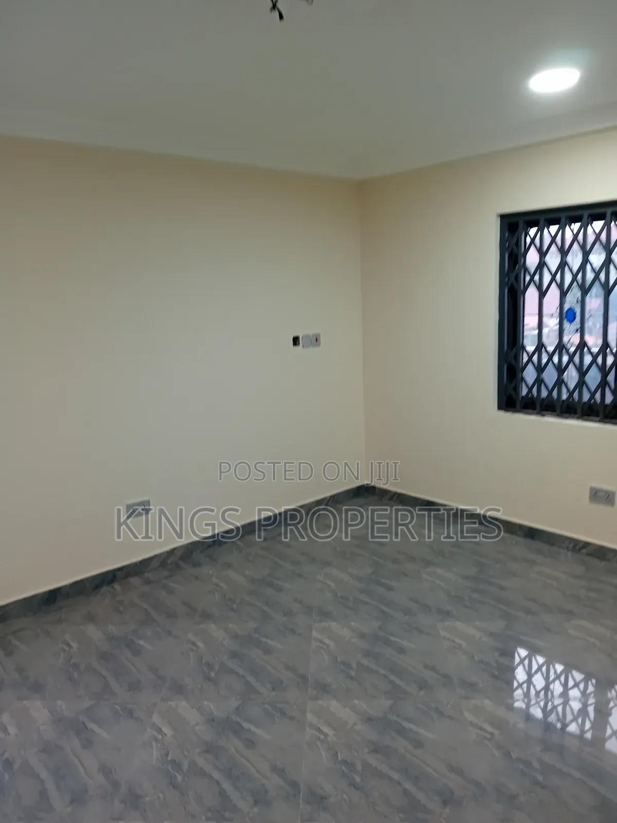 3bdrm Apartment in Kings Properties, West Hills Mall Area for rent