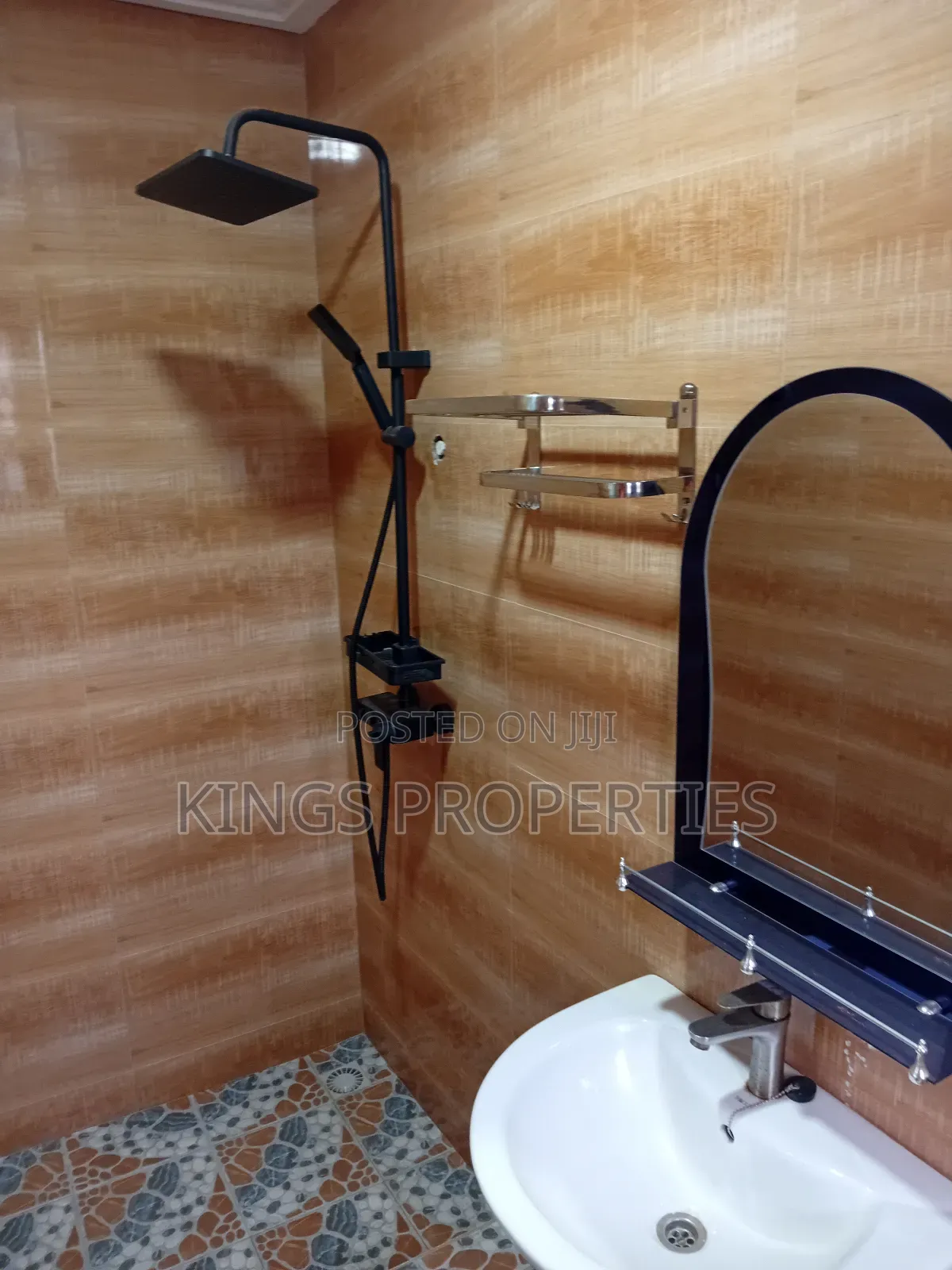 3bdrm Apartment in Kings Properties, West Hills Mall Area for rent