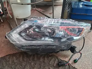 Headlight Rouge /X-Trail 2017-2019