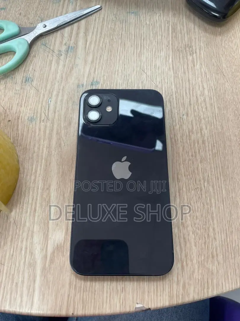 Apple iPhone 12 64 GB Black