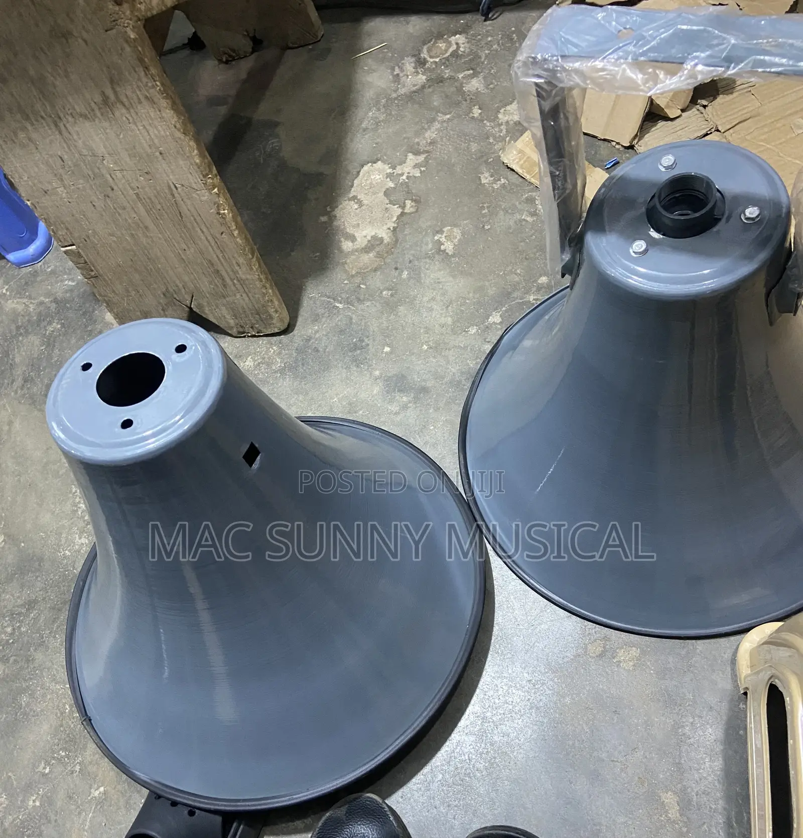 Ahuja Horn