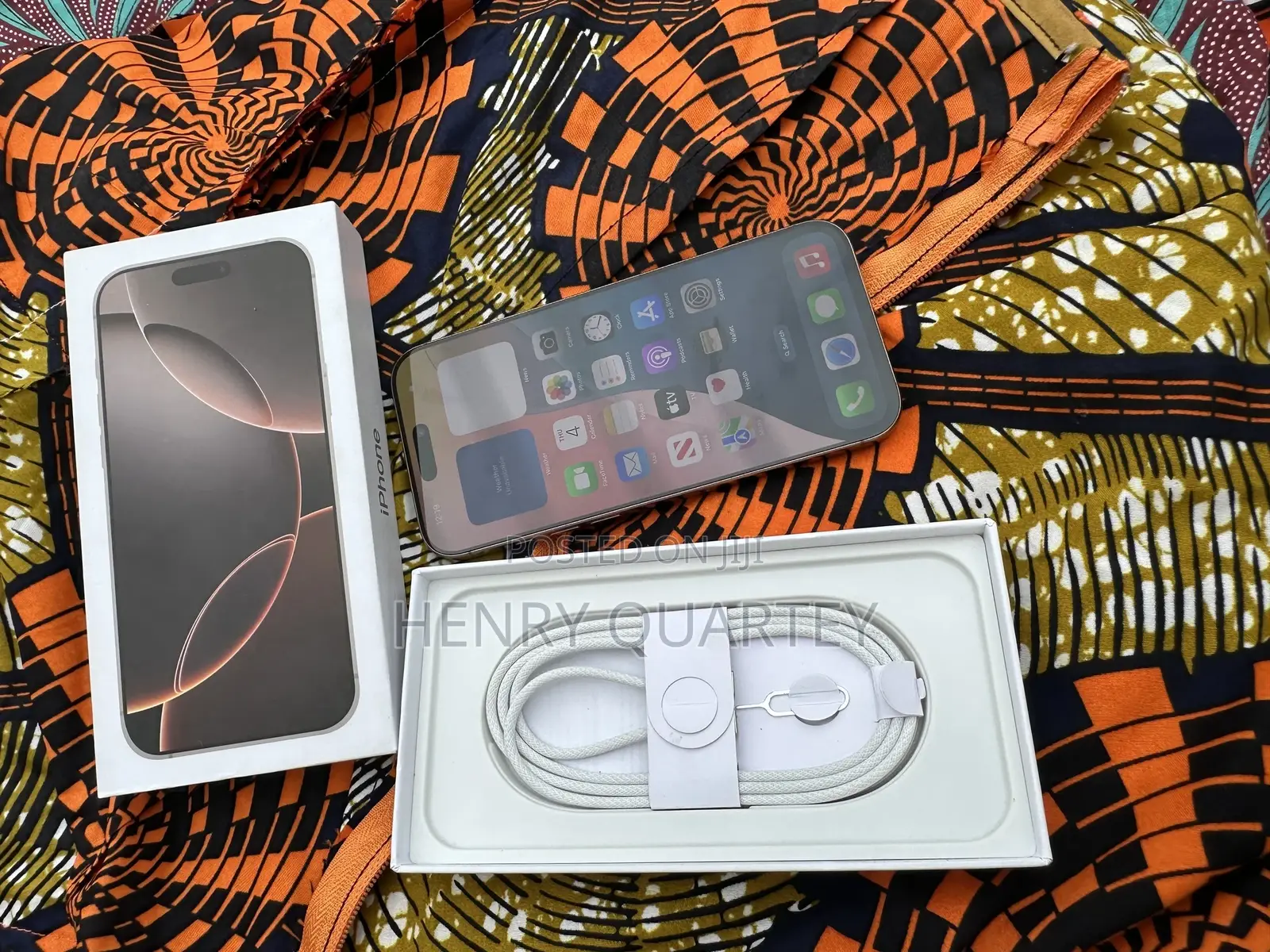Apple iPhone 16 Pro Max 256 GB Gold