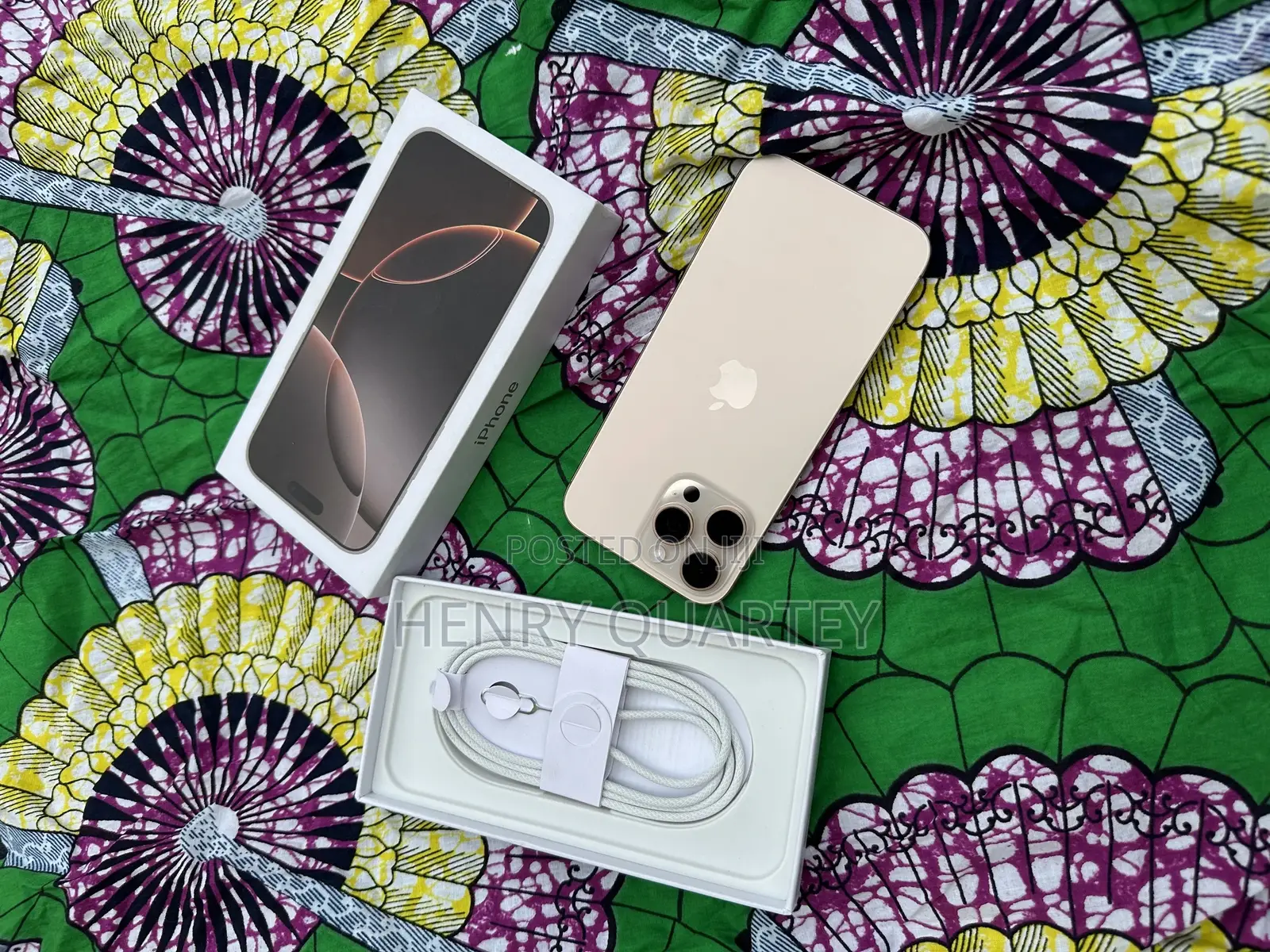 Apple iPhone 16 Pro Max 256 GB Gold