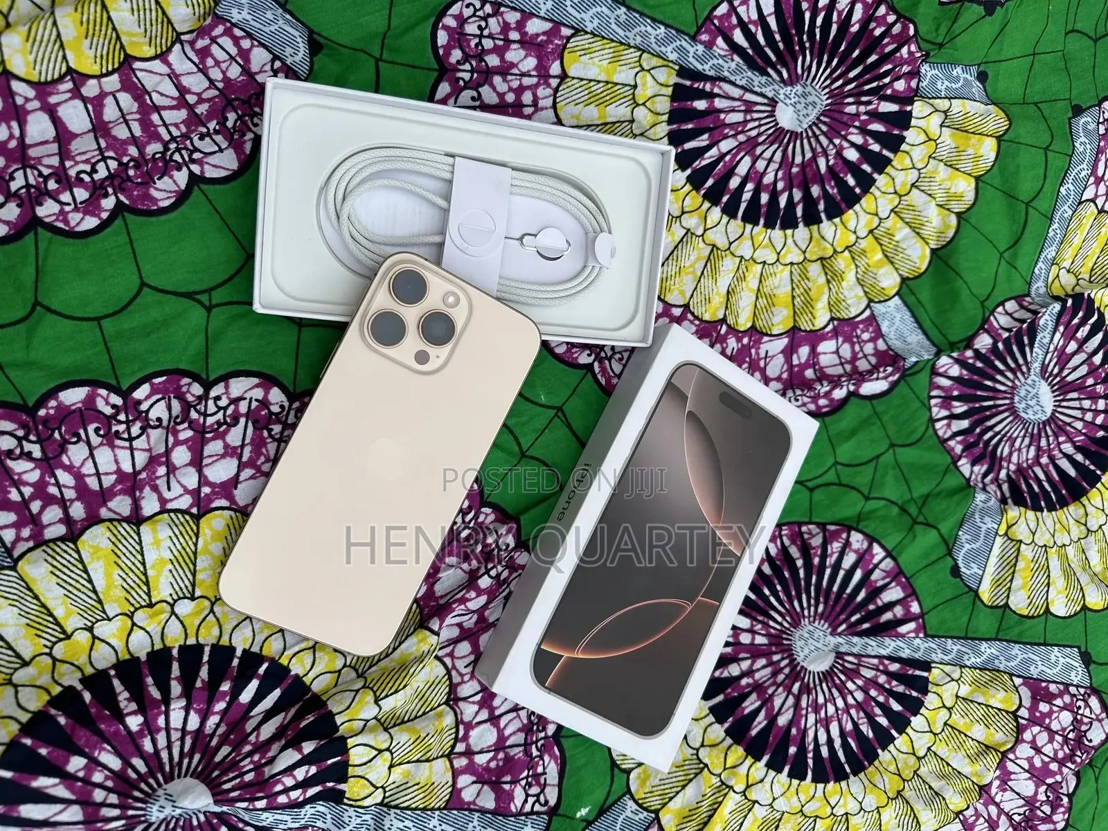Apple iPhone 16 Pro Max 256 GB Gold
