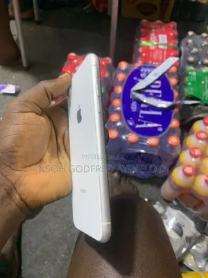 Apple iPhone XR 128 GB White
