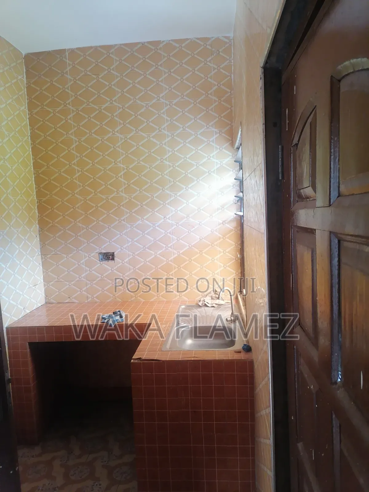 1bdrm Apartment in Damas 1 Area, Amasaman for rent