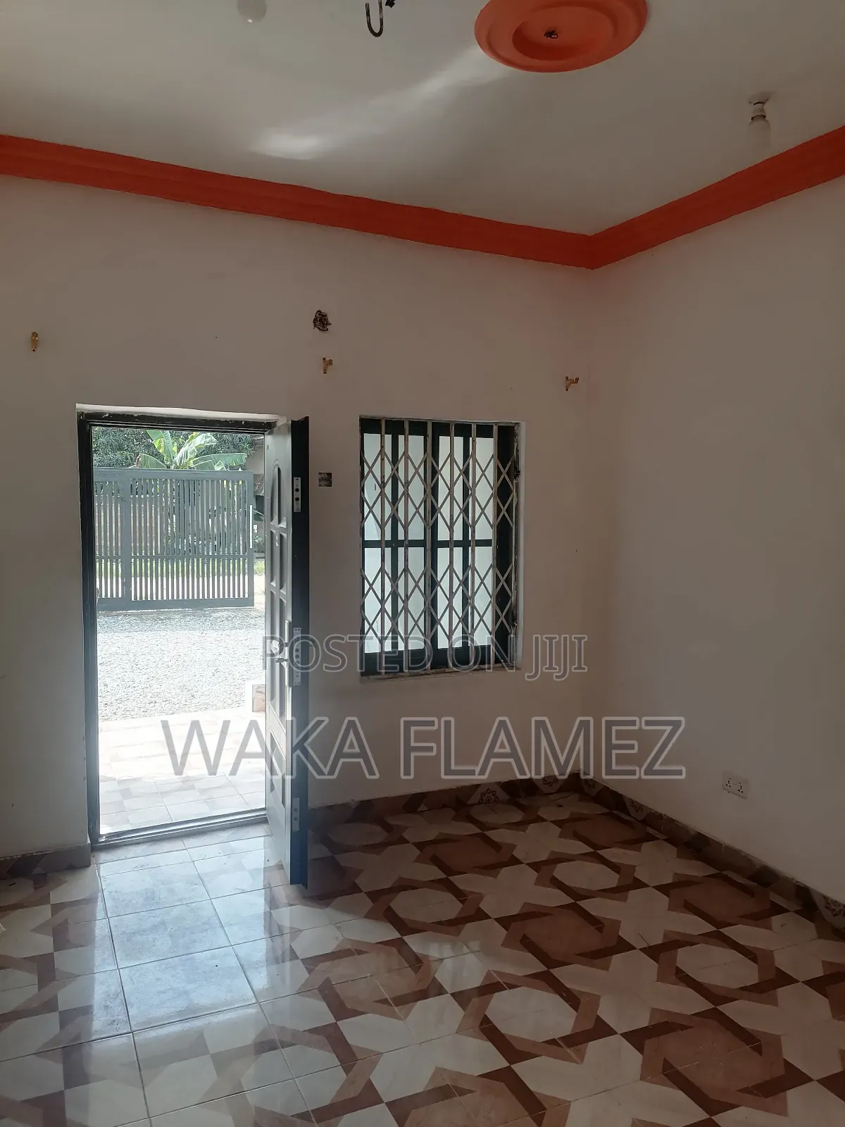 1bdrm Apartment in Damas 1 Area, Amasaman for rent