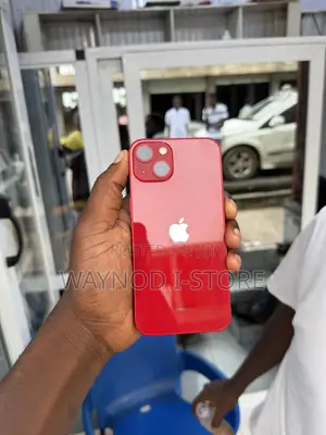 Apple iPhone 13 128 GB Red