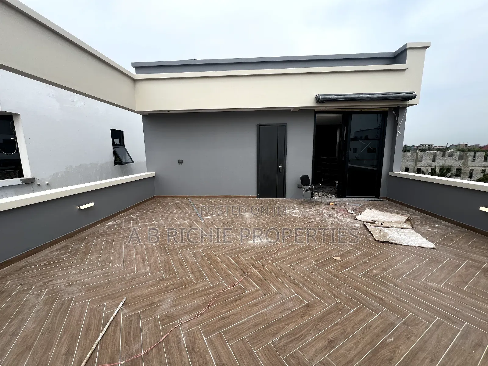 5bdrm Duplex in Ab Richie Properties, Tseaddo for sale