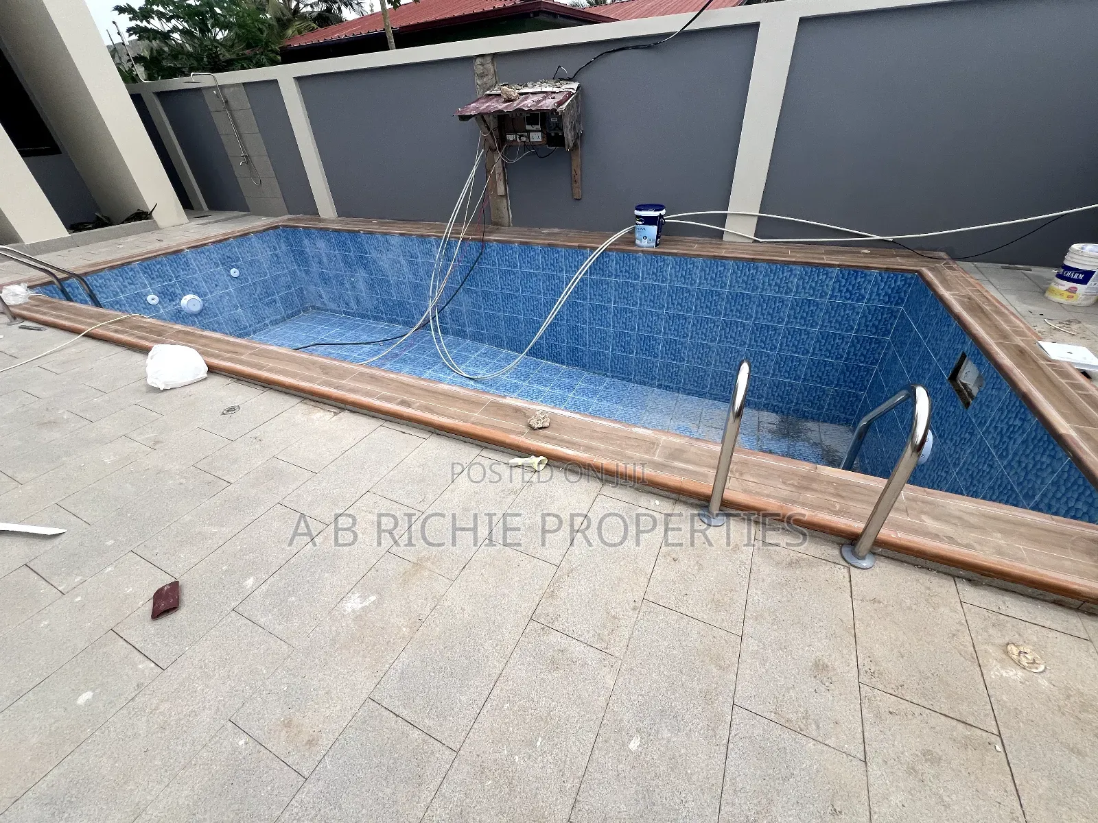 5bdrm Duplex in Ab Richie Properties, Tseaddo for sale