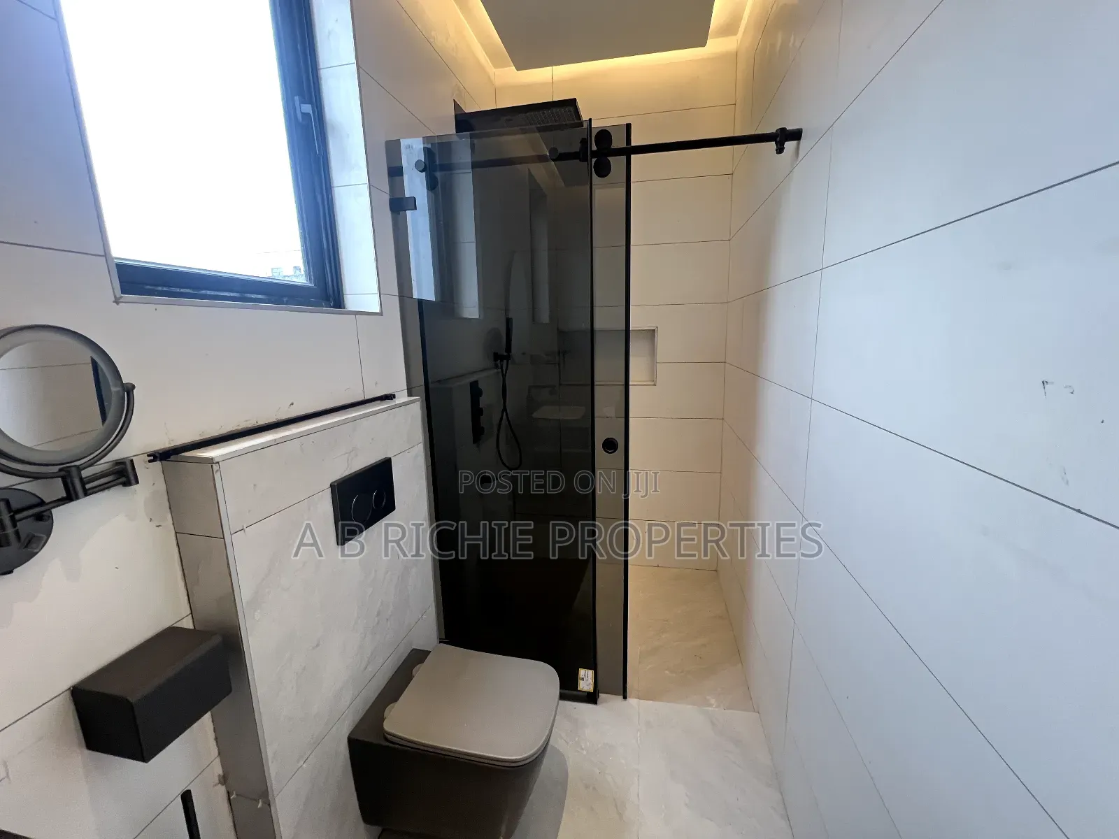 5bdrm Duplex in Ab Richie Properties, Tseaddo for sale