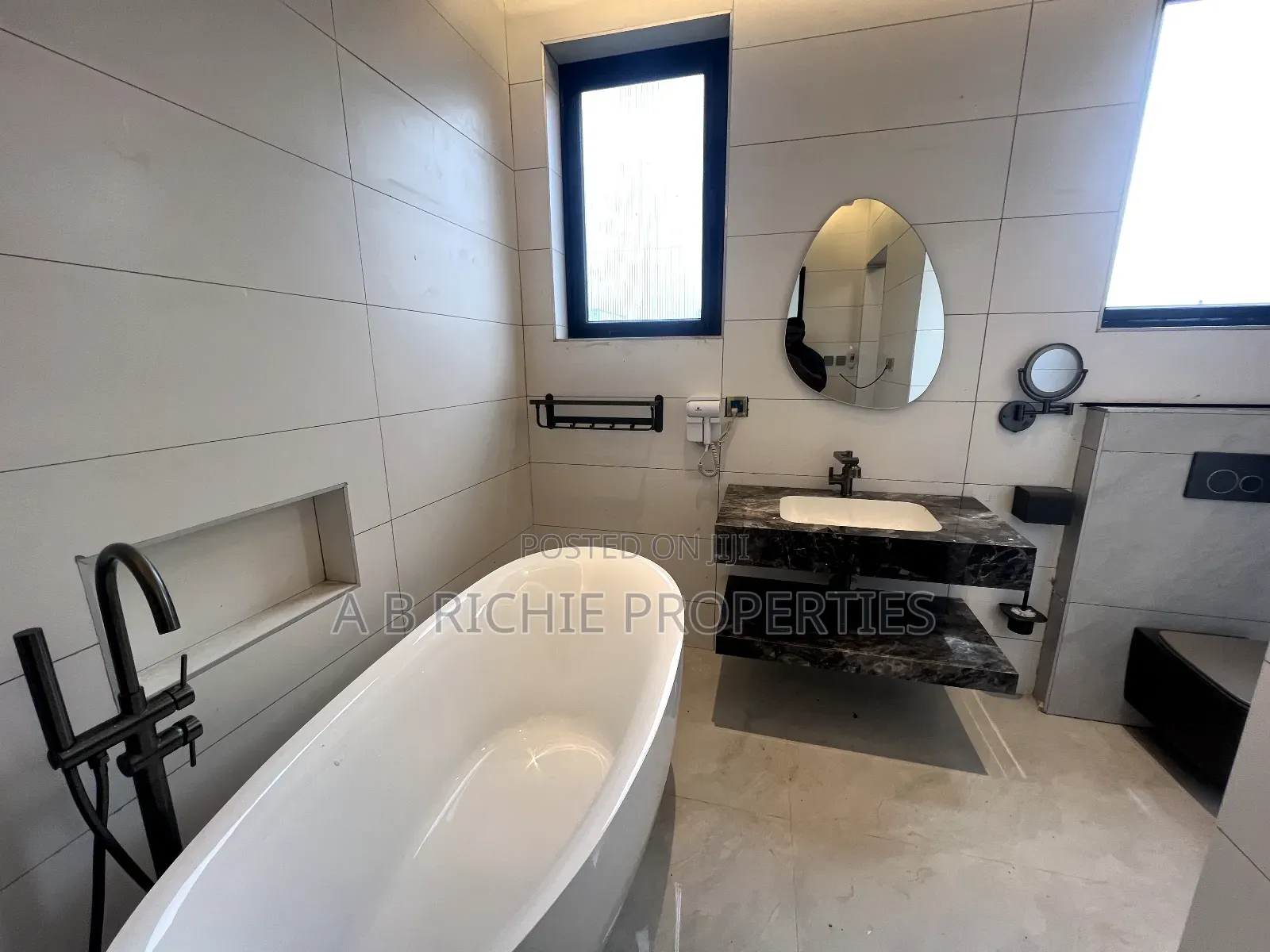 5bdrm Duplex in Ab Richie Properties, Tseaddo for sale