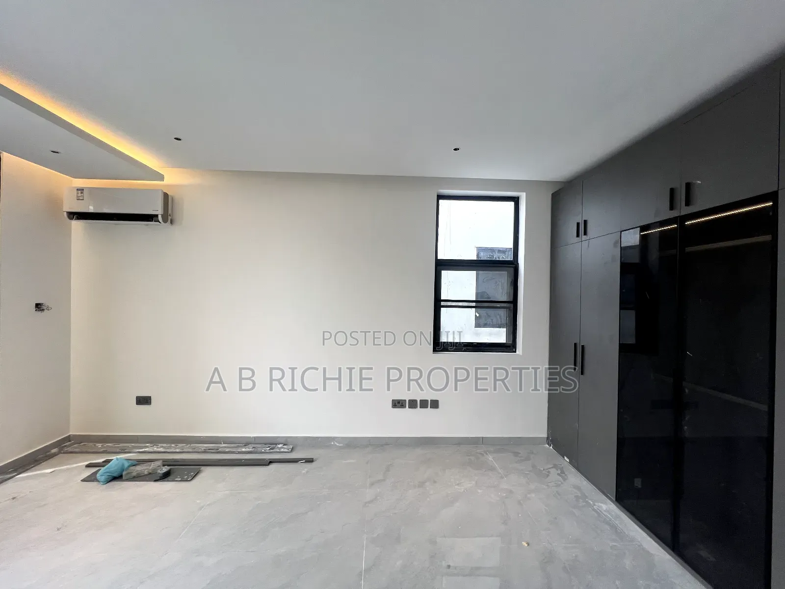 5bdrm Duplex in Ab Richie Properties, Tseaddo for sale