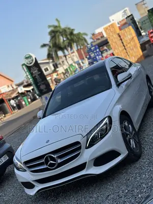 Mercedes-Benz C300 Luxury 4dr RWD Sedan (2.0L 4cyl 7A) 2015 White