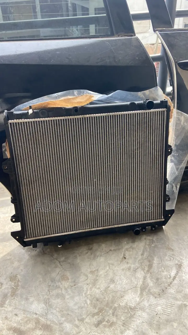 Toyota Hilux Water Tank Radiator Diesel 2011 2012 2013 2014 2015
