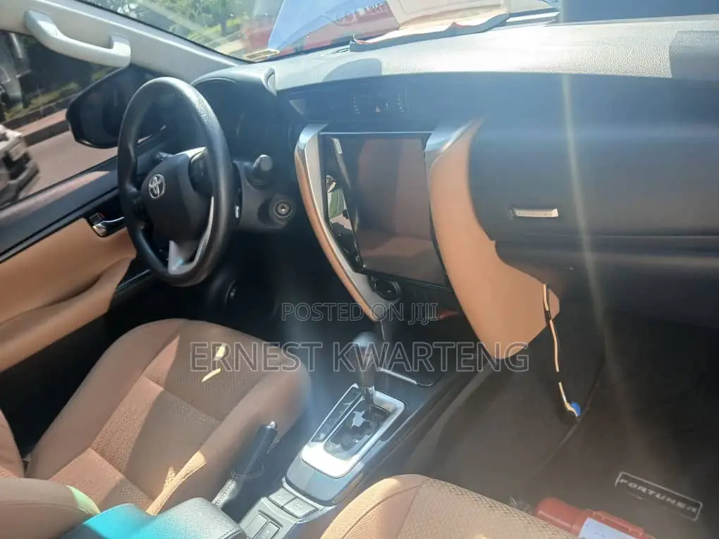 Toyota Fortuner 2019 Blue