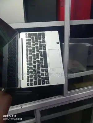 Laptop Acer Aspire 3 2GB Intel Atom SSD 32GB