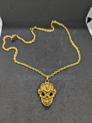 Gothic Black Eyed Skull Necklace