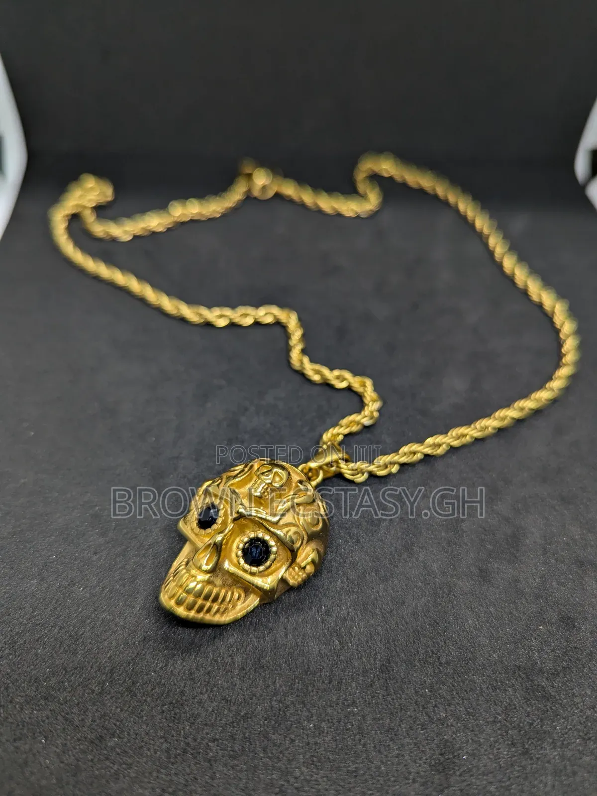 Gothic Black Eyed Skull Necklace
