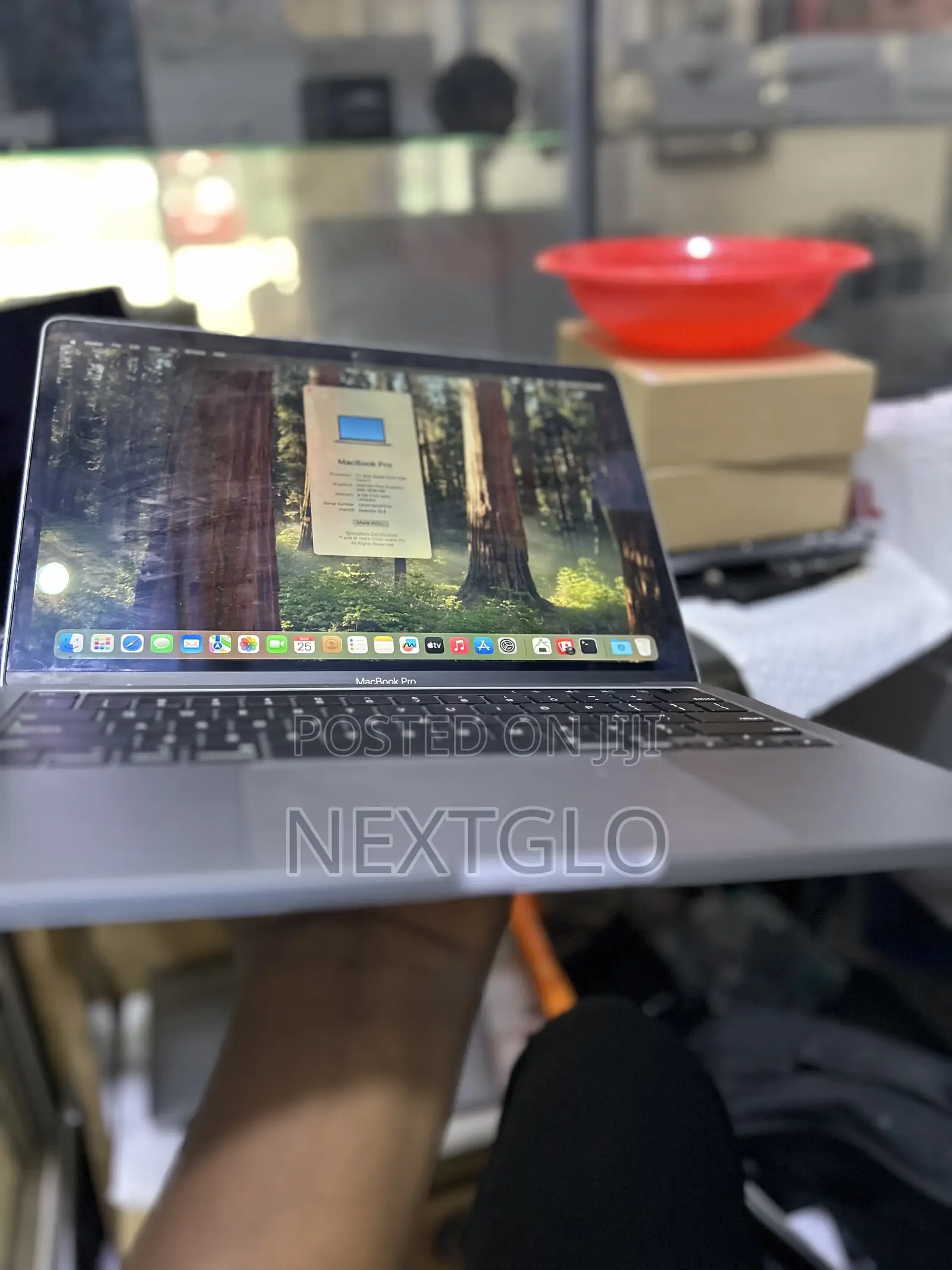 Laptop Apple MacBook Pro 16GB Intel Core I7 SSD 256GB