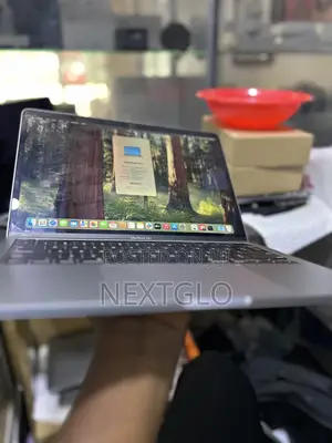 Laptop Apple MacBook Pro 16GB Intel Core I7 SSD 256GB