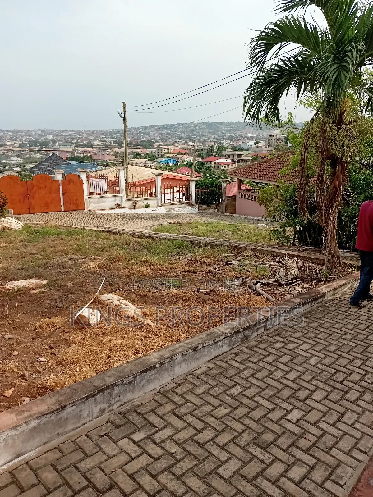 5bdrm House in West Hills Mall Area for sale