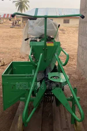 Walk Behind Maize Harvester