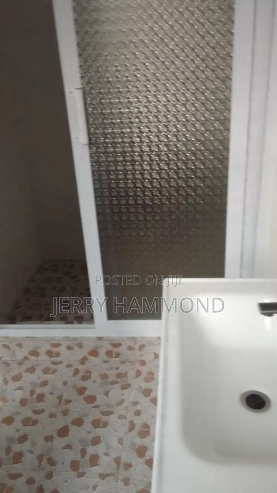 3bdrm House in Valley View, Oyibi for sale
