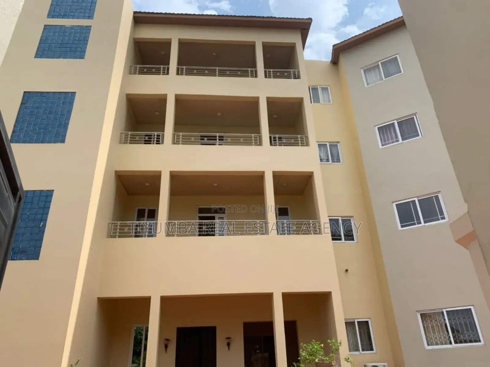 3bdrm Apartment in Tiyumba Estate, Abeka for rent