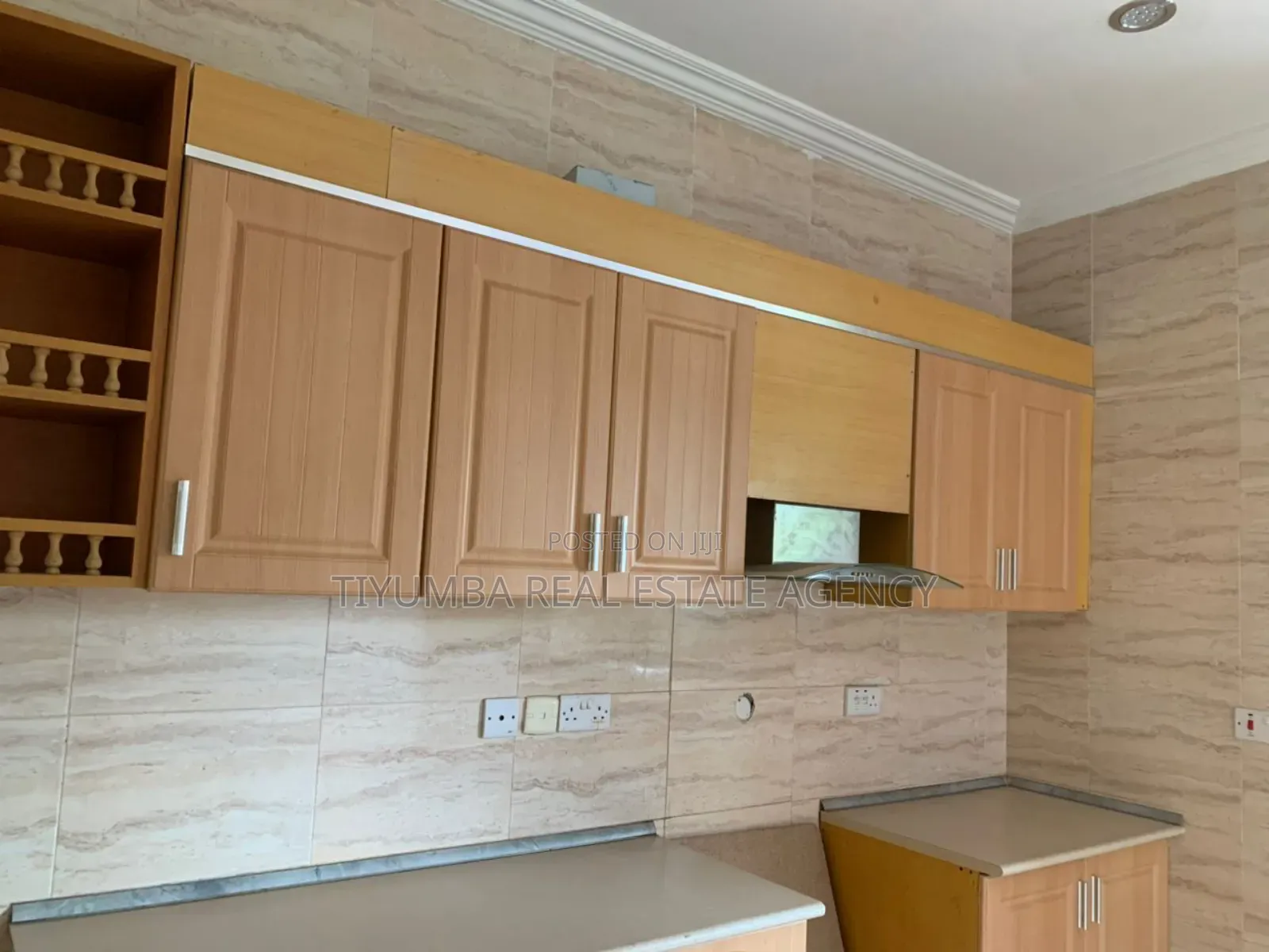 3bdrm Apartment in Tiyumba Estate, Abeka for rent