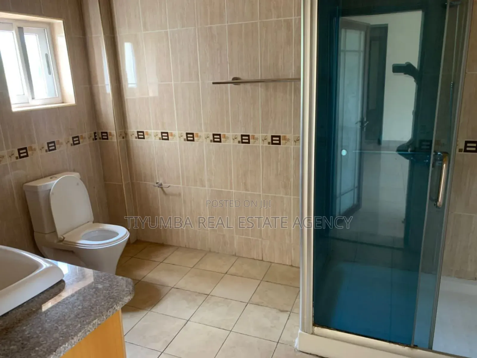 3bdrm Apartment in Tiyumba Estate, Abeka for rent