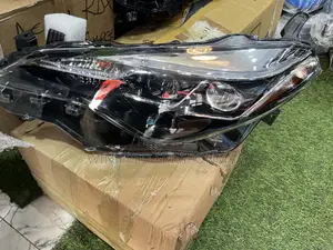 Toyota Corolla 2017-2019 Headlight